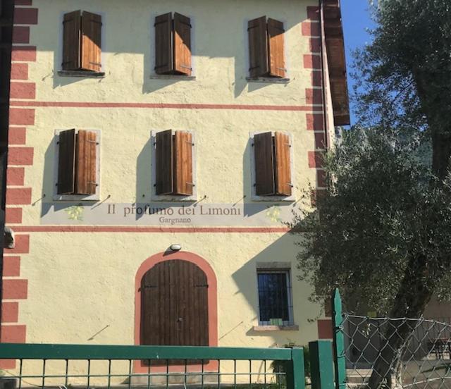 Apartamento Chicco Di Grano Gargnano Exterior foto